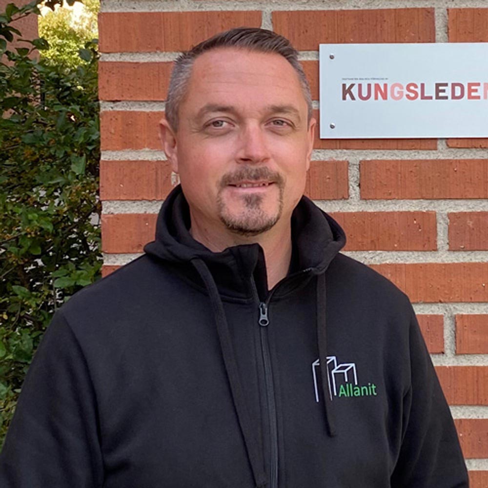 Tobias på Allanit